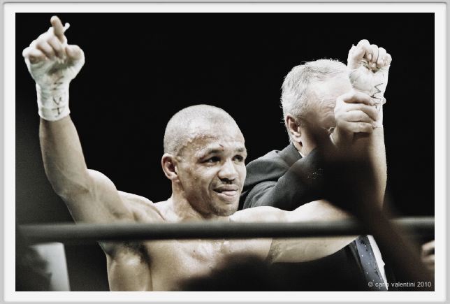 boxe1025