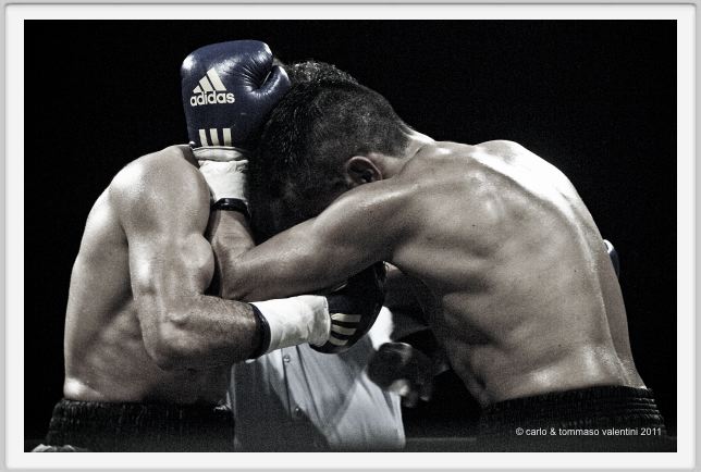 boxe1049